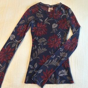 Sweet pea floral top